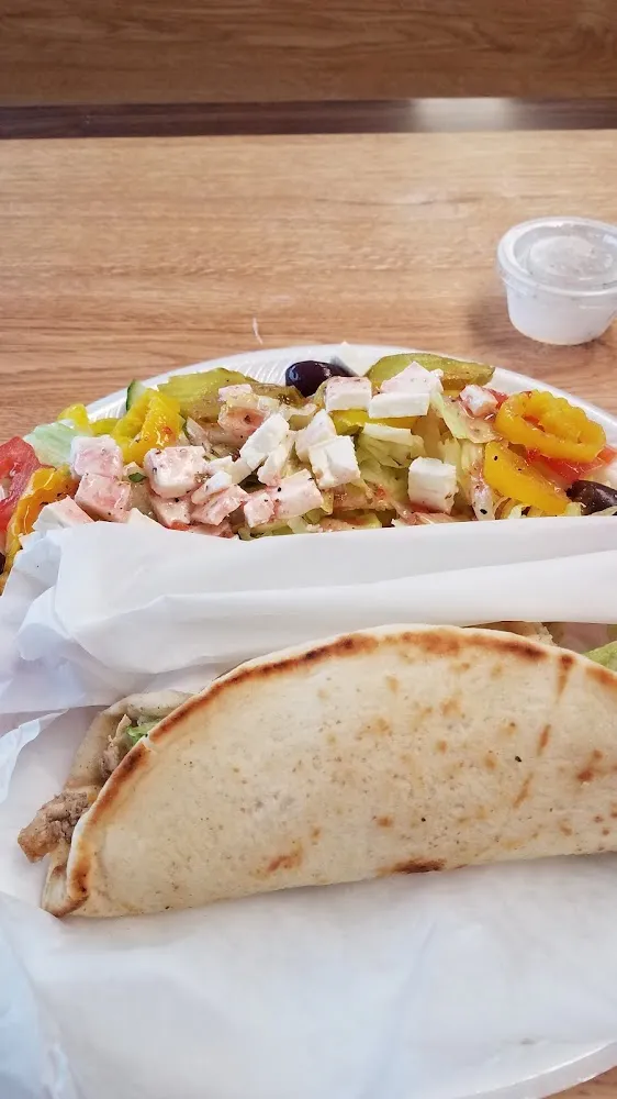 Chicken Shawarma Pitas w Greek Salad